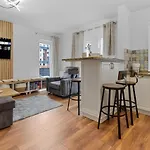 Karina 2Bdr Apartment