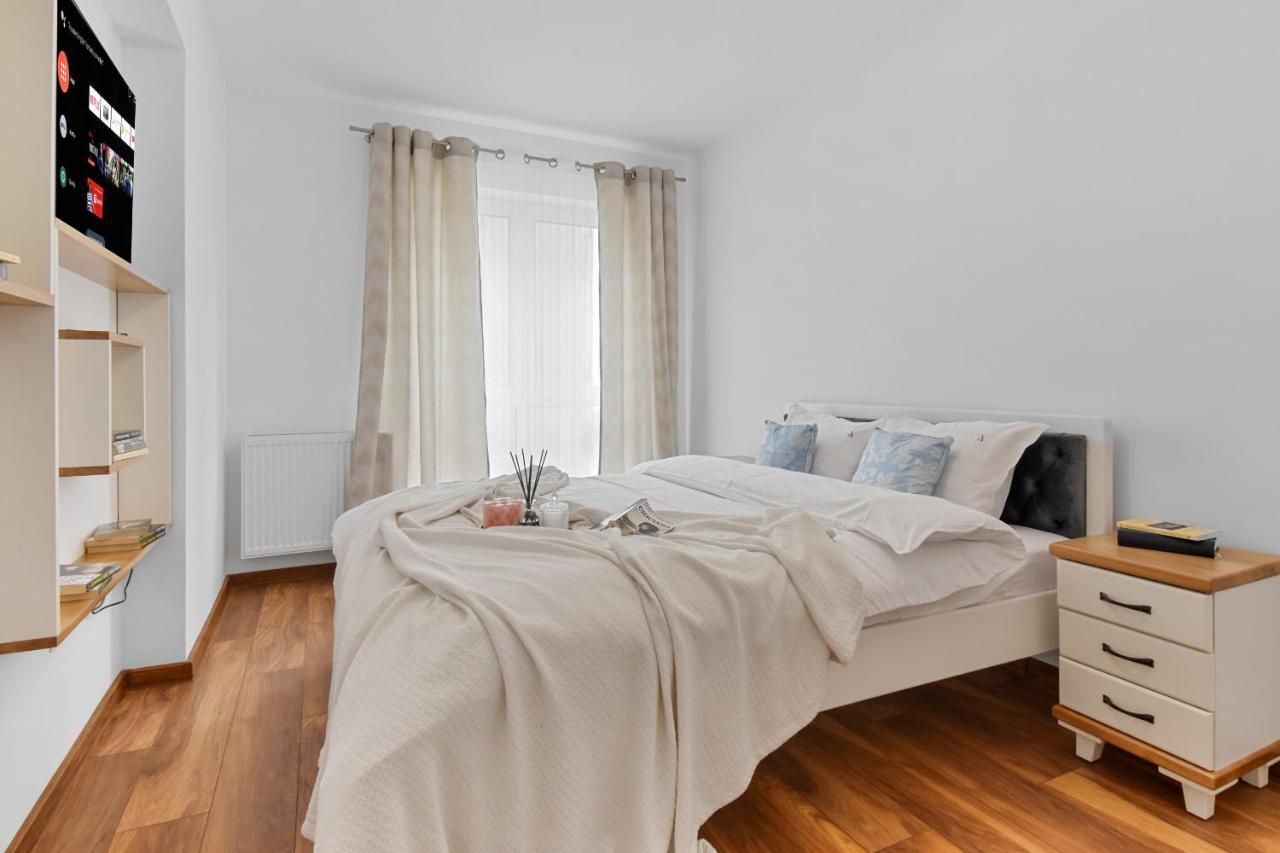 Karina 2bdr Apartment *